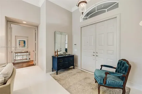 1611 Victoria Pointe Lane Weston FL 33327