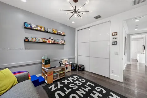 11042 Blue Palm Street Plantation FL 33324