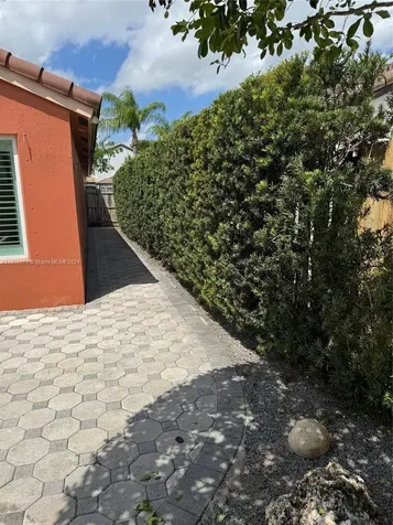 2034 SE 13th Street Homestead FL 33035