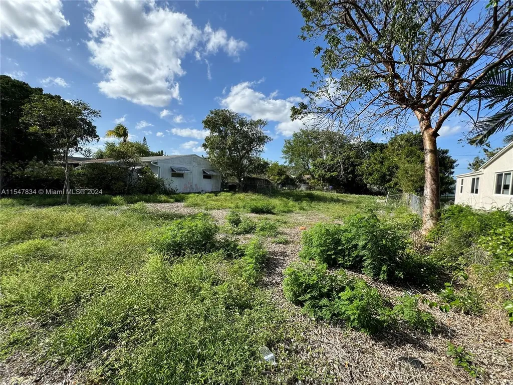 2205 Coolidge Street Hollywood FL 33020