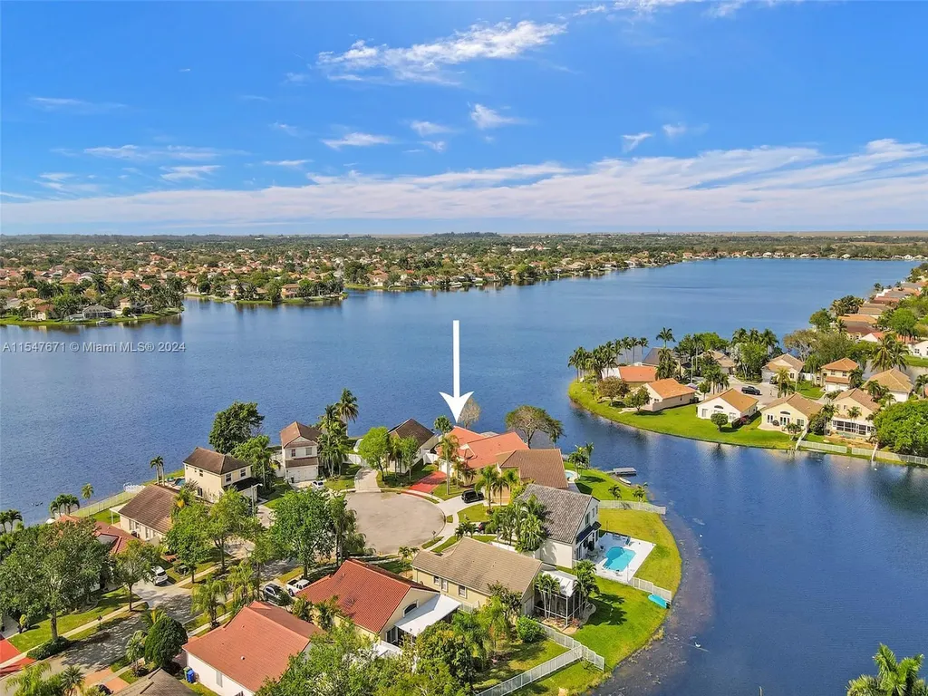18492 NW 24th Street Pembroke Pines FL 33029