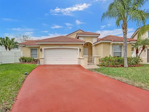 18492 NW 24th Street Pembroke Pines FL 33029