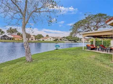 18492 NW 24th Street Pembroke Pines FL 33029