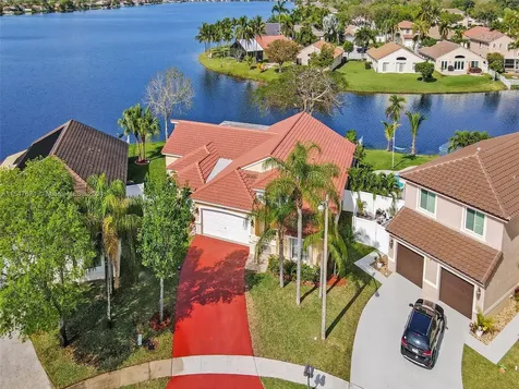 18492 NW 24th Street Pembroke Pines FL 33029