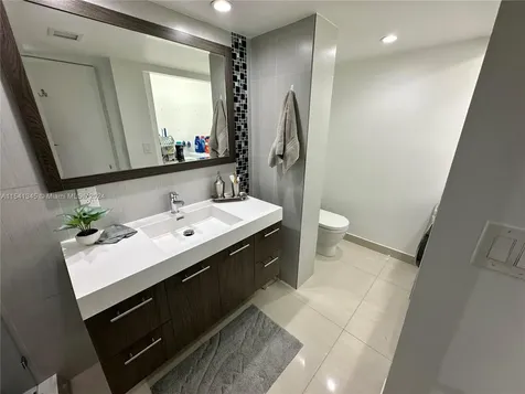 16485 Collins Avenue Sunny Isles Beach FL 33160