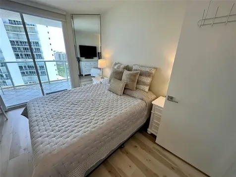 16485 Collins Avenue Sunny Isles Beach FL 33160