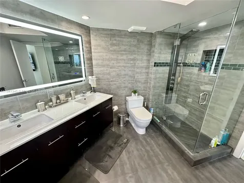 16485 Collins Avenue Sunny Isles Beach FL 33160
