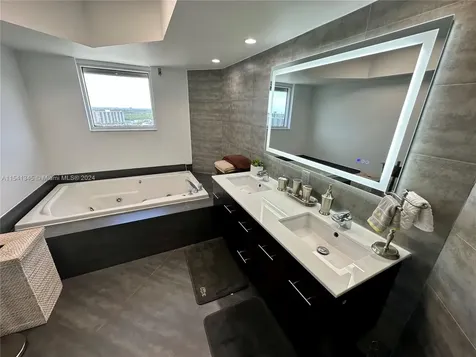 16485 Collins Avenue Sunny Isles Beach FL 33160