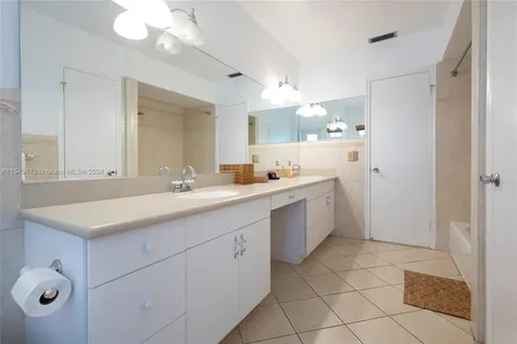 10130 SW 70th Avenue Pinecrest FL 33156