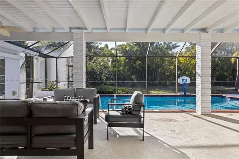 10130 SW 70th Avenue Pinecrest FL 33156
