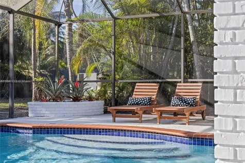 10130 SW 70th Avenue Pinecrest FL 33156