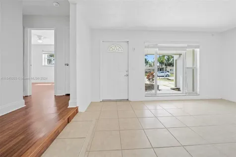 7431 Taylor Street Hollywood FL 33024