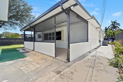 7431 Taylor Street Hollywood FL 33024