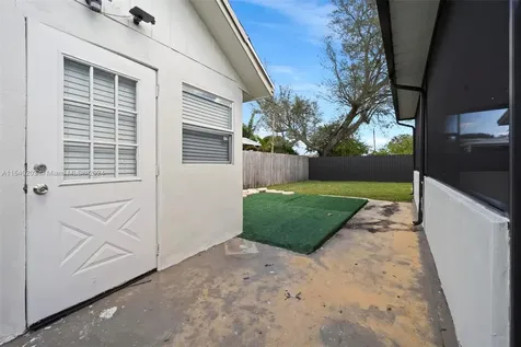 7431 Taylor Street Hollywood FL 33024