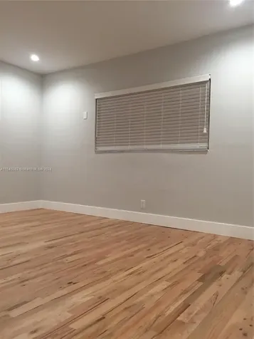 3861 SW 29th Street Miami FL 33134