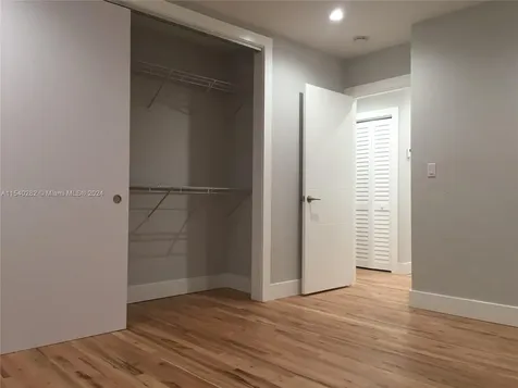 3861 SW 29th Street Miami FL 33134