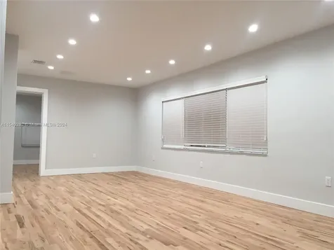 3861 SW 29th Street Miami FL 33134