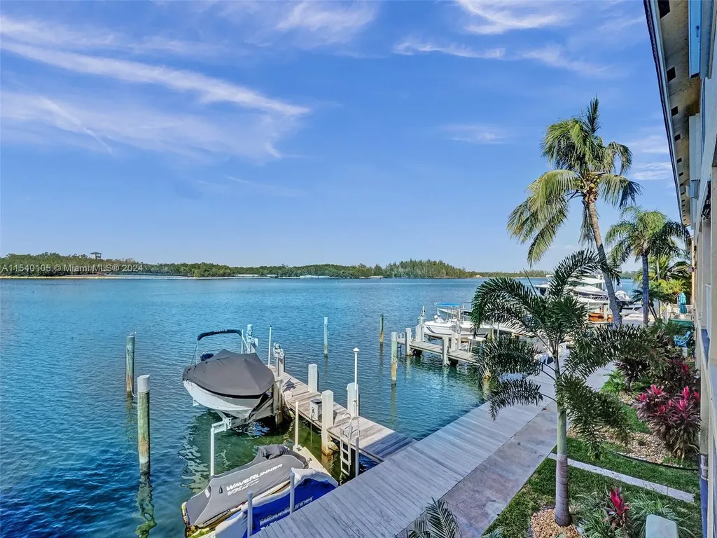 4212 N Ocean Drive Hollywood FL 33019