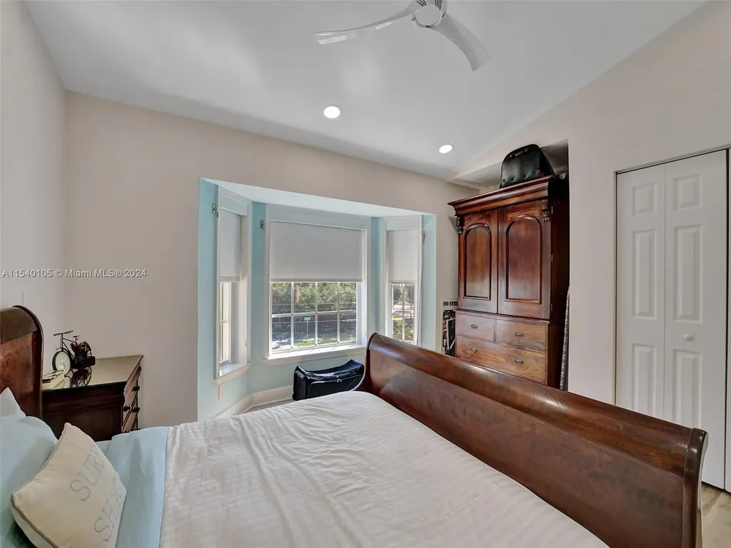 4212 N Ocean Drive Hollywood FL 33019