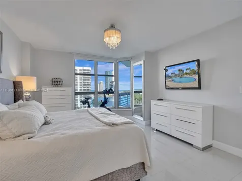 3530 Mystic Pointe Drive Aventura FL 33180