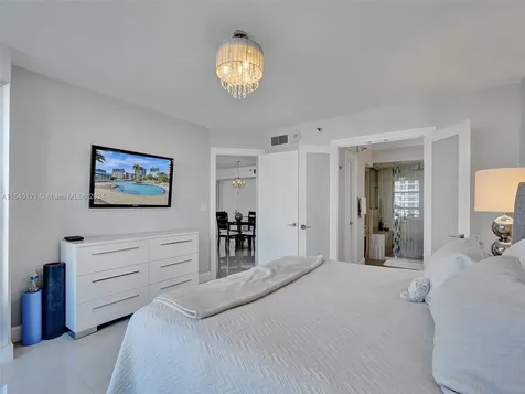 3530 Mystic Pointe Drive Aventura FL 33180
