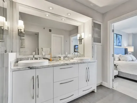 3530 Mystic Pointe Drive Aventura FL 33180