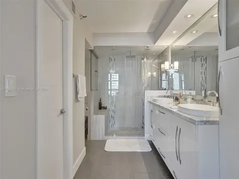 3530 Mystic Pointe Drive Aventura FL 33180