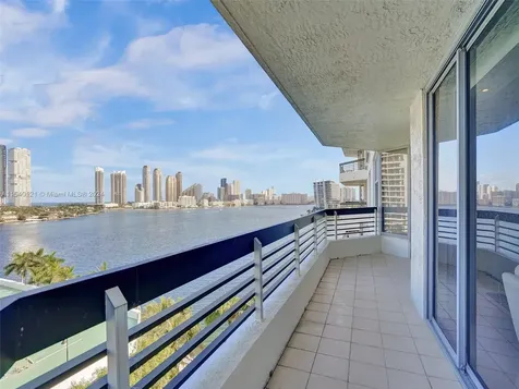 3530 Mystic Pointe Drive Aventura FL 33180