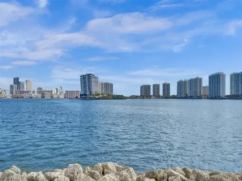 3530 Mystic Pointe Drive Aventura FL 33180