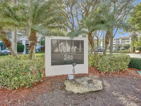 3530 Mystic Pointe Drive Aventura FL 33180