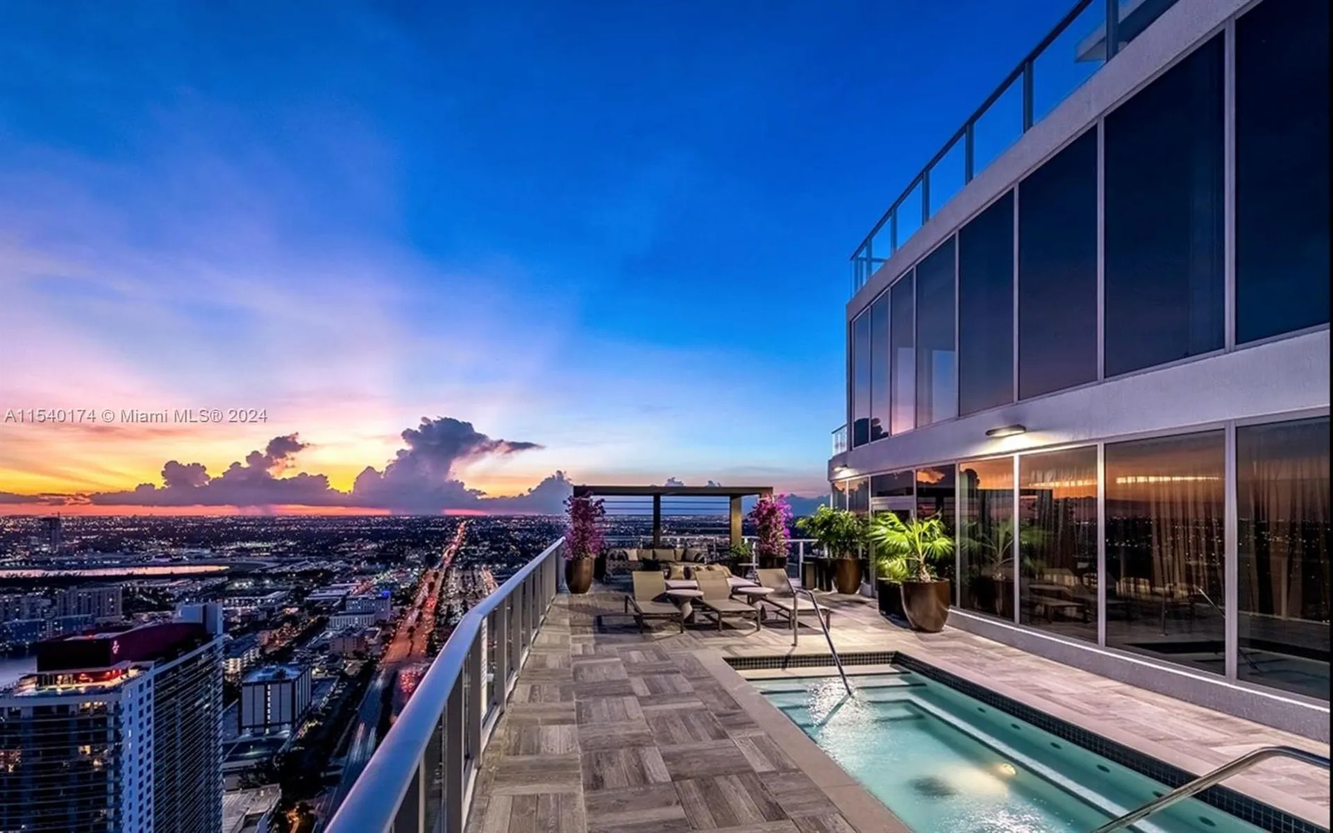 4010 S Ocean Drive Hollywood FL 33019