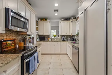 572 Loretto Avenue Coral Gables FL 33146