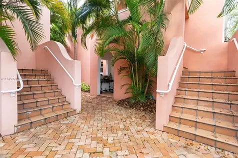 572 Loretto Avenue Coral Gables FL 33146