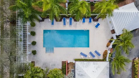 572 Loretto Avenue Coral Gables FL 33146