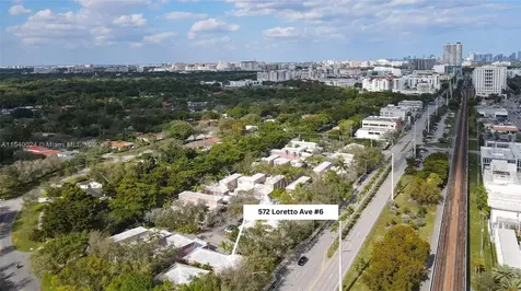 572 Loretto Avenue Coral Gables FL 33146