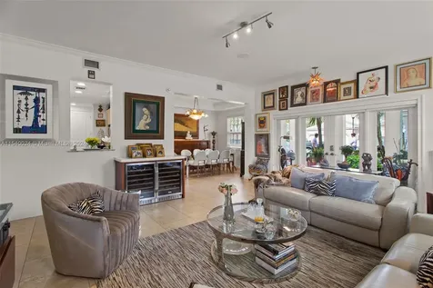 572 Loretto Avenue Coral Gables FL 33146