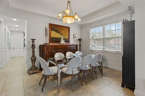 572 Loretto Avenue Coral Gables FL 33146