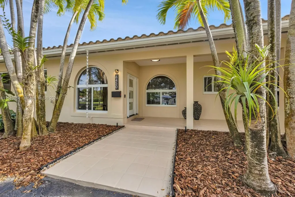 6450 SW 113th Street Pinecrest FL 33156