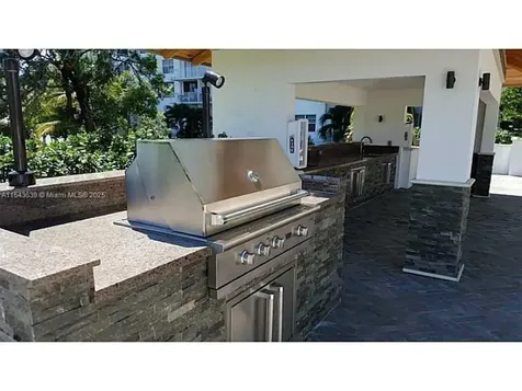 2801 NE 183rd Street Aventura FL 33160