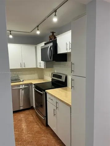 2801 NE 183rd Street Aventura FL 33160