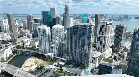 68 SE 6th Street Miami FL 33131