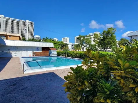 North Miami Beach FL 33160