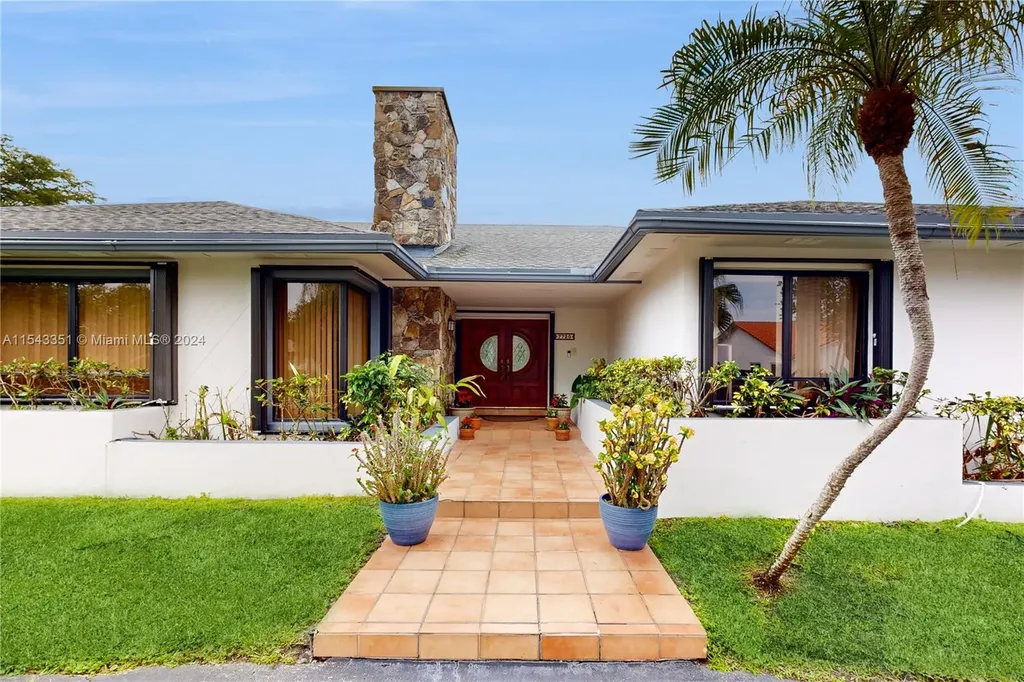 7720 SW 181st Terrace Palmetto Bay FL 33157