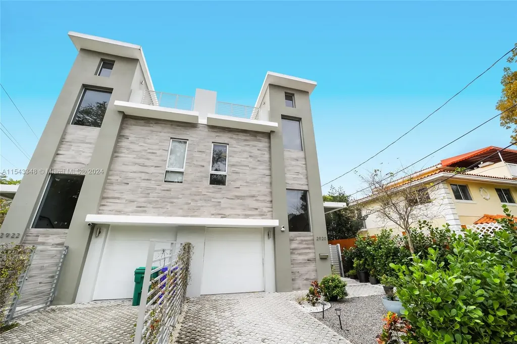 2920 SW 33rd Court Miami FL 33133
