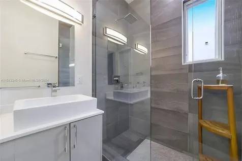 2920 SW 33rd Court Miami FL 33133