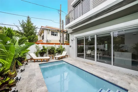 2920 SW 33rd Court Miami FL 33133