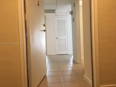 19380 Collins Avenue Sunny Isles Beach FL 33160