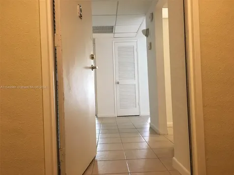19380 Collins Avenue Sunny Isles Beach FL 33160