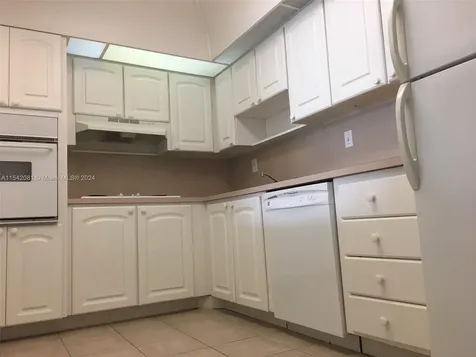 19380 Collins Avenue Sunny Isles Beach FL 33160