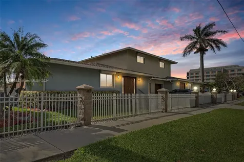 121 NE 3rd Street Dania Beach FL 33004